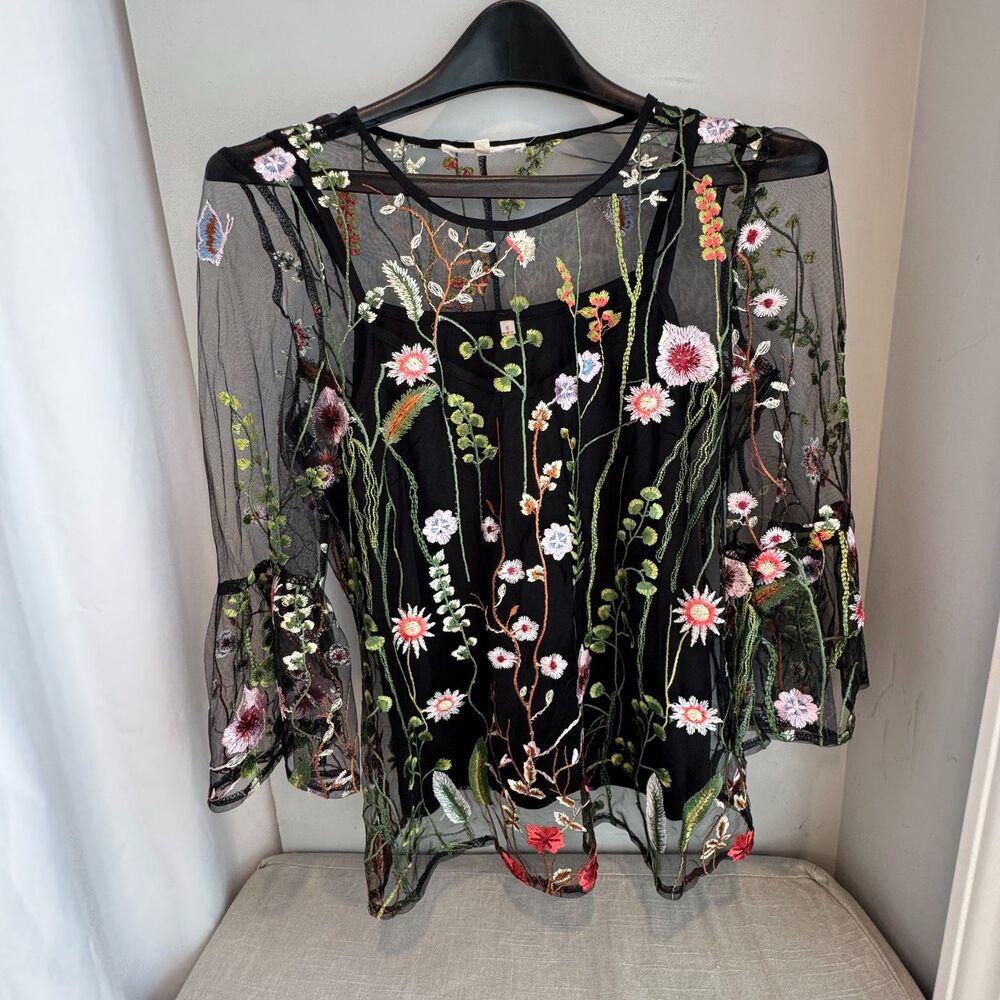 Solitaire Women’s Sheer Black Floral Embroidered Top Size S 3/4 Sleeve Boho